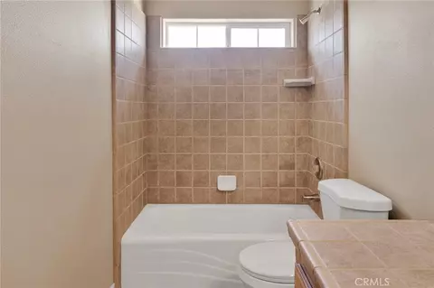 Bath - 7091 Coriander, Oak Hills, CA 92344 photo 9 of 9