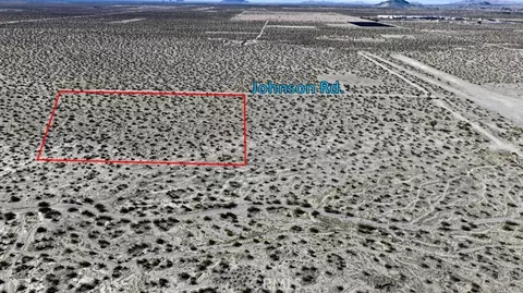 9 Johnson Rd, Adelanto, CA 92301