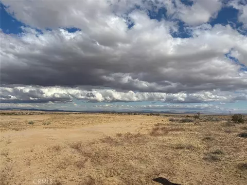 23495 E Avenue K8, Lancaster, CA 93535