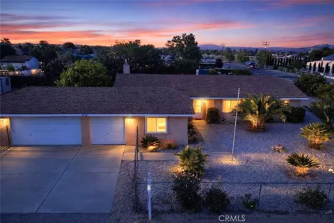 7914 Victor Ave, Hesperia, CA 92345