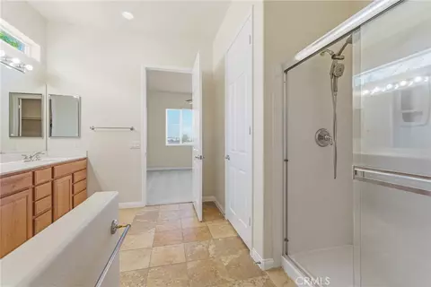 Entry Way - 19300 Macklin, Apple Valley, CA 92308 photo 3 of 4