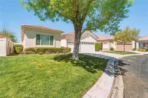 Exterior - 19300 Macklin, Apple Valley, CA 92308 photo 6 of 6
