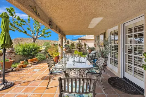 Exterior - 17662 Ridge View Ct, Apple Valley, CA 92307 photo 5 of 14