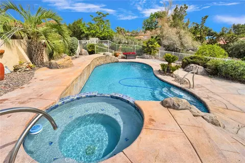 Exterior - 17662 Ridge View Ct, Apple Valley, CA 92307 photo 10 of 14