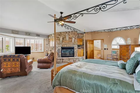 Bedroom - 17662 Ridge View Ct, Apple Valley, CA 92307 photo 10 of 11