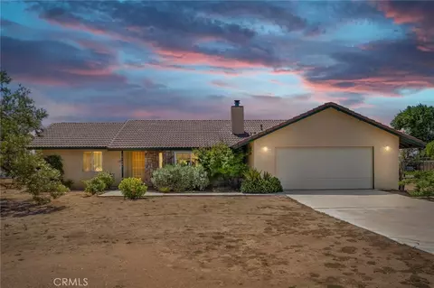 15155 Apache, Apple Valley, CA 92307