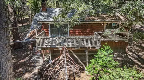 Exterior - 1155 Chateau, Crestline, CA 92325 photo 9 of 9