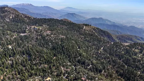 View/Area - 1155 Chateau, Crestline, CA 92325 photo 2 of 5