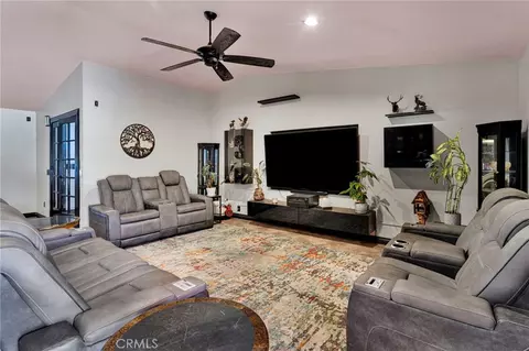 Living - 13863 Pamlico, Apple Valley, CA 92307 photo 1 of 6