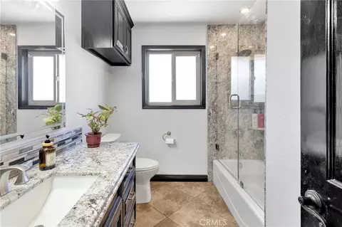 Bath - 13863 Pamlico, Apple Valley, CA 92307 photo 2 of 11