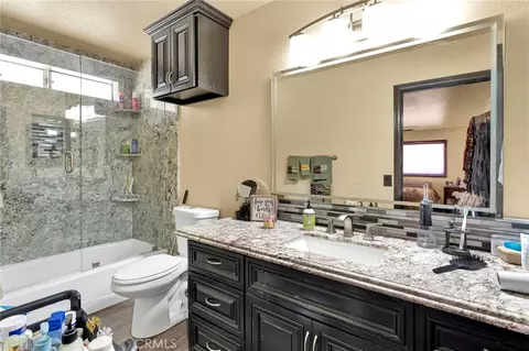 Bath - 13863 Pamlico, Apple Valley, CA 92307 photo 11 of 11