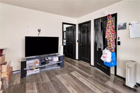 Entry Way - 13863 Pamlico, Apple Valley, CA 92307 photo 3 of 3