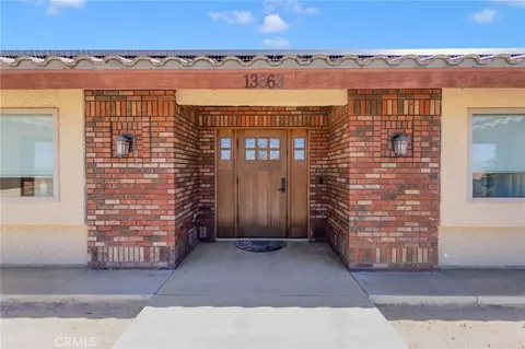 Exterior - 13863 Pamlico, Apple Valley, CA 92307 photo 4 of 15