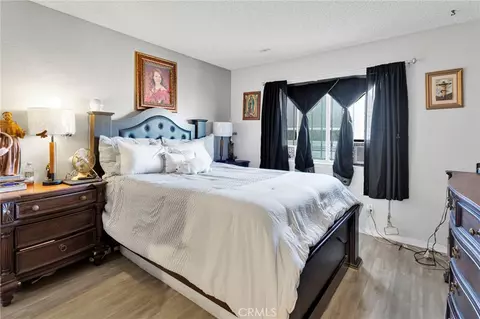 Bedroom - 12790 Patoka Ct, Apple Valley, CA 92308 photo 5 of 7