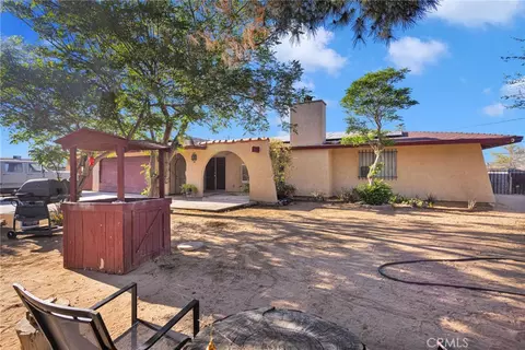 Exterior - 12790 Patoka Ct, Apple Valley, CA 92308 photo 1 of 6