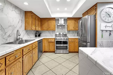 Kitchen - 12790 Patoka Ct, Apple Valley, CA 92308 photo 1 of 2