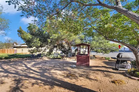 Exterior - 12790 Patoka Ct, Apple Valley, CA 92308 photo 4 of 6