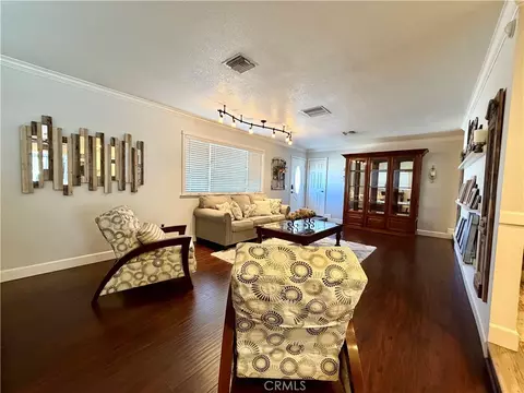 Living - 28283 Windy Pass, Barstow, CA 92311 photo 4 of 8