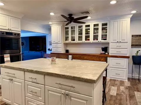 Kitchen - 28283 Windy Pass, Barstow, CA 92311 photo 6 of 7