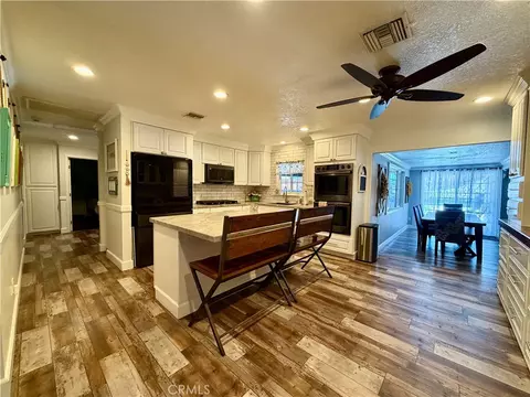 Kitchen - 28283 Windy Pass, Barstow, CA 92311 photo 3 of 7