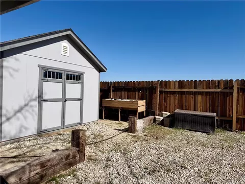 Exterior - 28283 Windy Pass, Barstow, CA 92311 photo 8 of 14
