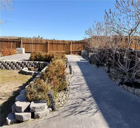 Exterior - 28283 Windy Pass, Barstow, CA 92311 photo 12 of 14