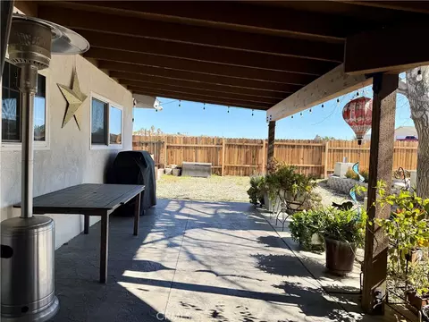 Exterior - 28283 Windy Pass, Barstow, CA 92311 photo 5 of 14