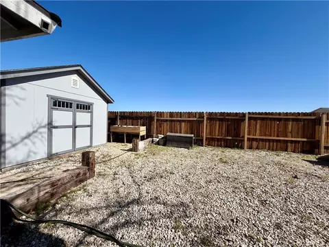 Exterior - 28283 Windy Pass, Barstow, CA 92311 photo 10 of 14