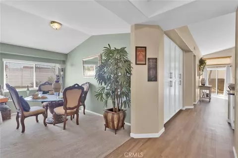 Entry Way - 14386 Stone Creek Trl, Hesperia, CA 92344 photo 2 of 6