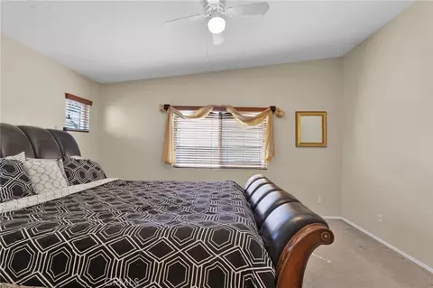 Bedroom - 14386 Stone Creek Trl, Hesperia, CA 92344 photo 3 of 5
