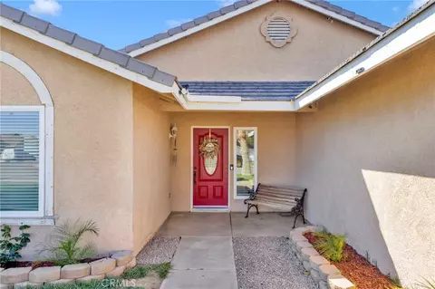 Entry Way - 14386 Stone Creek Trl, Hesperia, CA 92344 photo 1 of 6