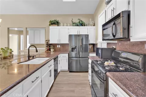 Kitchen - 14386 Stone Creek Trl, Hesperia, CA 92344 photo 1 of 2