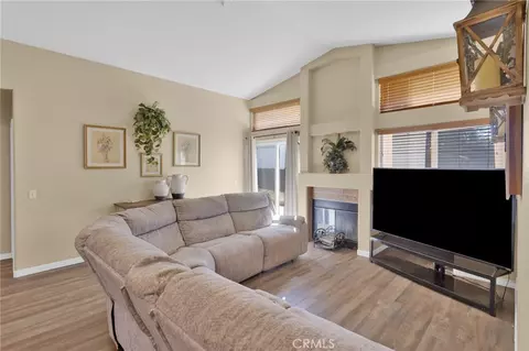 Living - 14386 Stone Creek Trl, Hesperia, CA 92344 photo 1 of 1