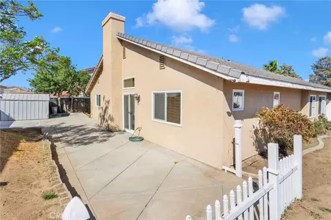 Exterior - 14386 Stone Creek Trl, Hesperia, CA 92344 photo 7 of 11