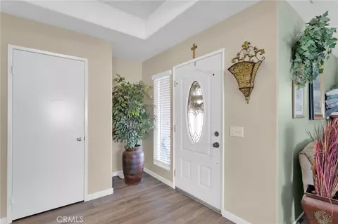 Entry Way - 14386 Stone Creek Trl, Hesperia, CA 92344 photo 3 of 6