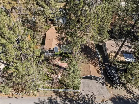 View/Area - 1902 Virginia, Wrightwood, CA 92397 photo 2 of 5