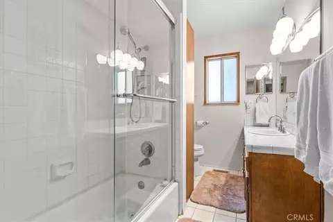 Bath - 1902 Virginia, Wrightwood, CA 92397 photo 4 of 4
