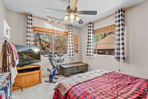 Bedroom - 1902 Virginia, Wrightwood, CA 92397 photo 5 of 6