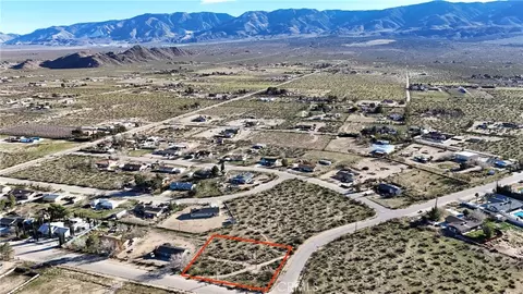 723 Clark Rd, Lucerne Valley, CA 92356