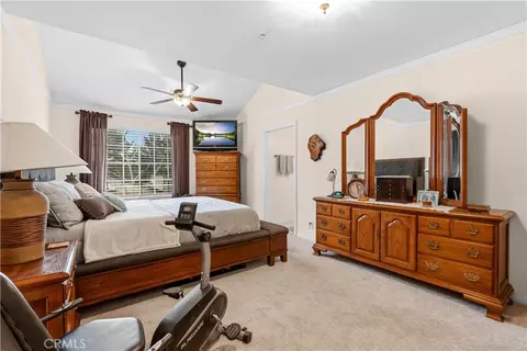 Bedroom - 5375 Chaumont, Wrightwood, CA 92397 photo 5 of 7