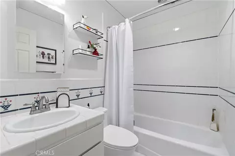 Bath - 5375 Chaumont, Wrightwood, CA 92397 photo 1 of 4