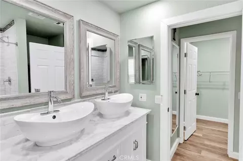 Bath - 19140 Lenca Rd, Apple Valley, CA 92307 photo 8 of 8