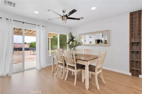 Dining - 19140 Lenca Rd, Apple Valley, CA 92307 photo 2 of 4