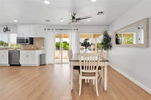 Dining - 19140 Lenca Rd, Apple Valley, CA 92307 photo 1 of 4