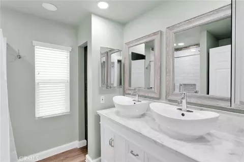 Bath - 19140 Lenca Rd, Apple Valley, CA 92307 photo 4 of 8