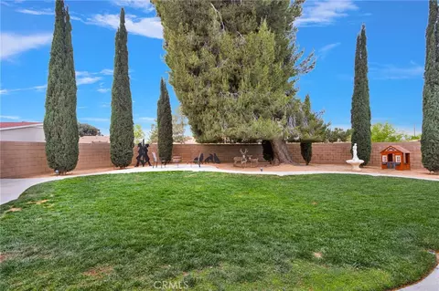Exterior - 20115 Shoshonee, Apple Valley, CA 92307 photo 12 of 15