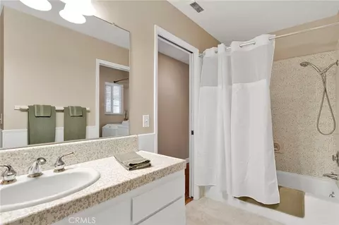 Bath - 20115 Shoshonee, Apple Valley, CA 92307 photo 1 of 5