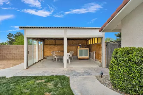Exterior - 20115 Shoshonee, Apple Valley, CA 92307 photo 8 of 15