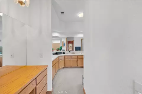 Entry Way - 12830 Cedar, Hesperia, CA 92344 photo 4 of 4