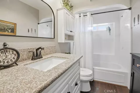 Bath - 21089 Ottawa, Apple Valley, CA 92308 photo 2 of 2